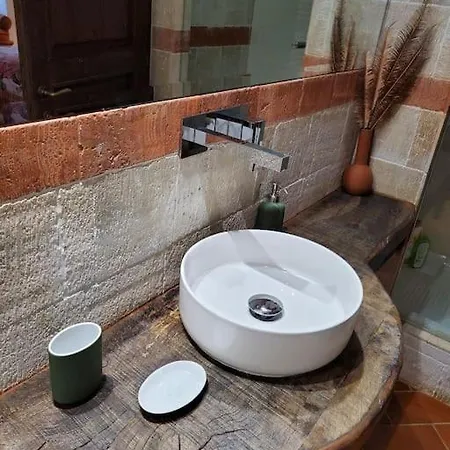 Lux Tuscan Farmhouse Pool&balconies Апартаменты